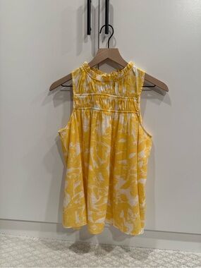 Nine West Yellow and White Floral Ruffled Sleeveless Top